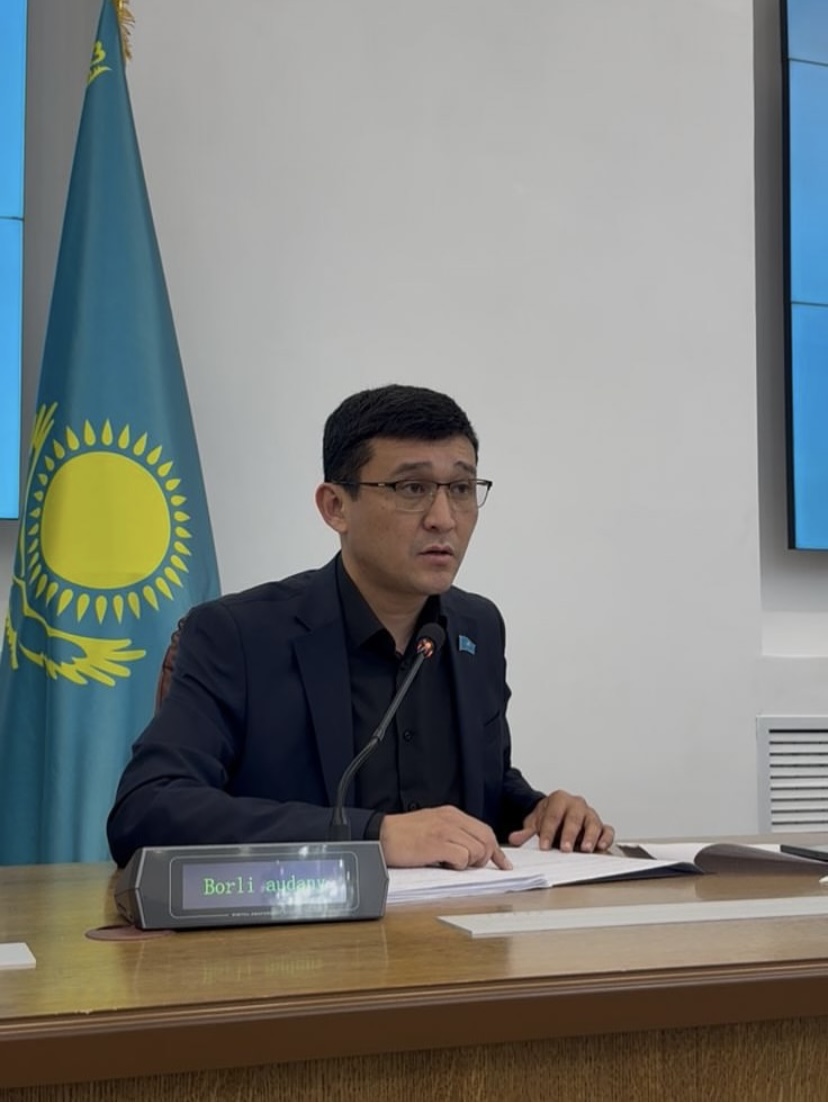 Бөрлі аудандық мәслихатының тұрақты комиссия отырысы өтті