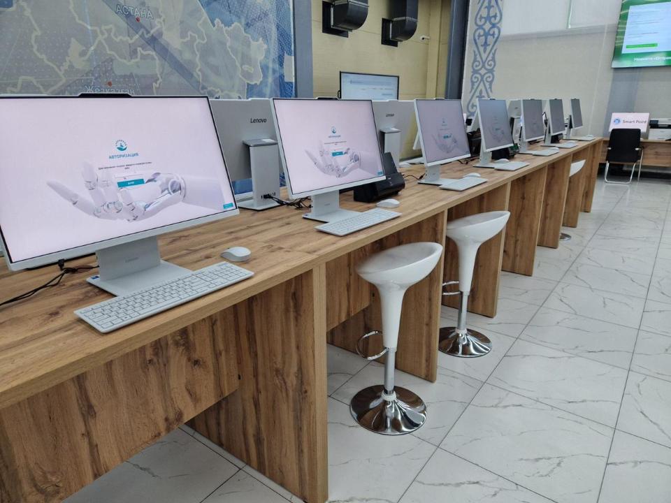 Ұлытау облысында мемлекеттік қызмет көрсетудің жаңа цифрлық форматы – алғашқы цифрлық Smart Point ХҚКО ашылды