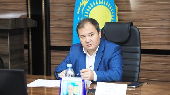 ҚАЛА ӘКІМІ ТҰРҒЫНДАРДЫ ЖЕКЕ ҚАБЫЛДАДЫ
