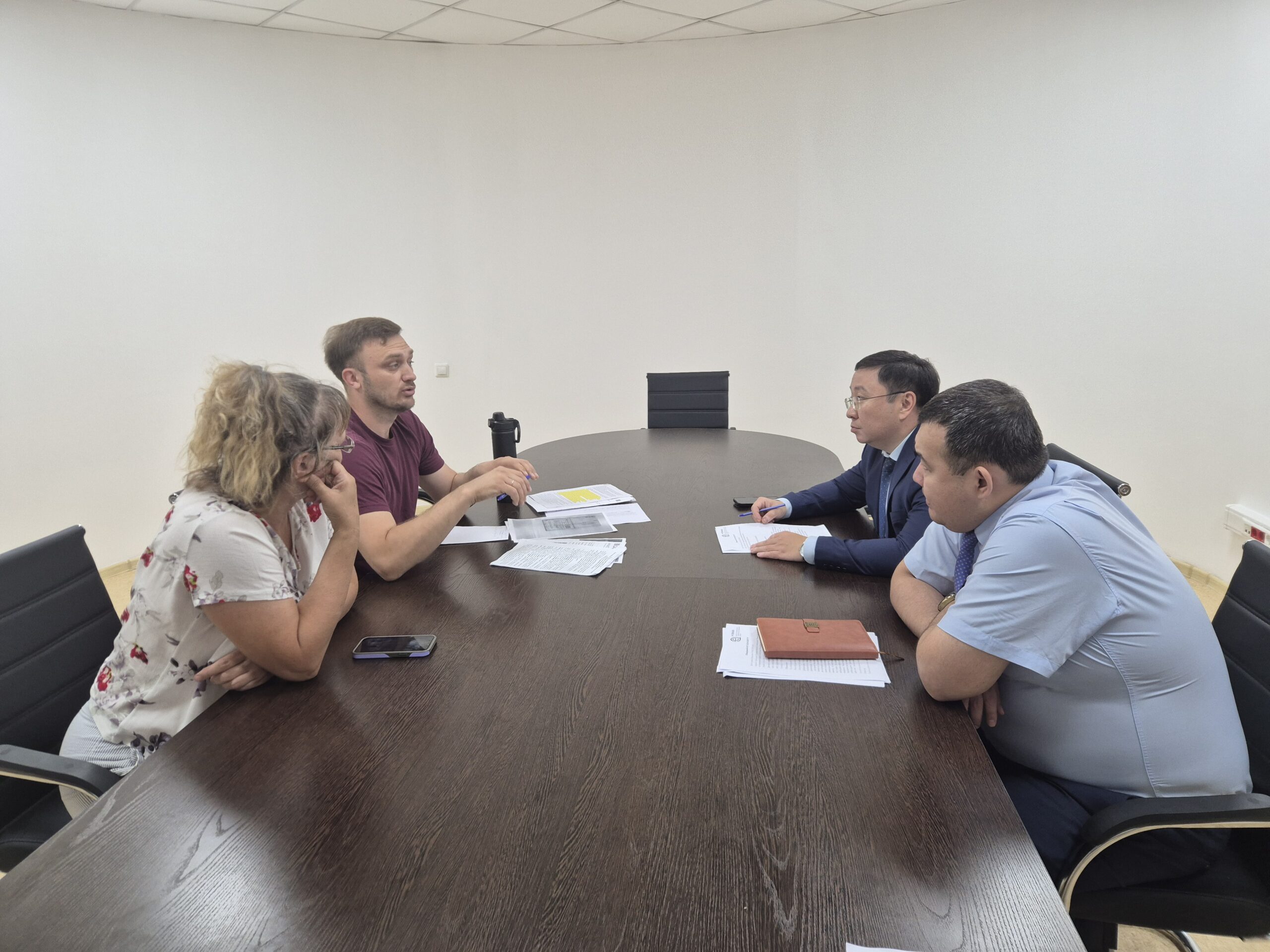 Қазақстан Республикасы Еңбек және халықты әлеуметтік қорғау министрлігі Көші-қон комитетінің төрағасы азаматтарды жеке қабылдауын өткізді
