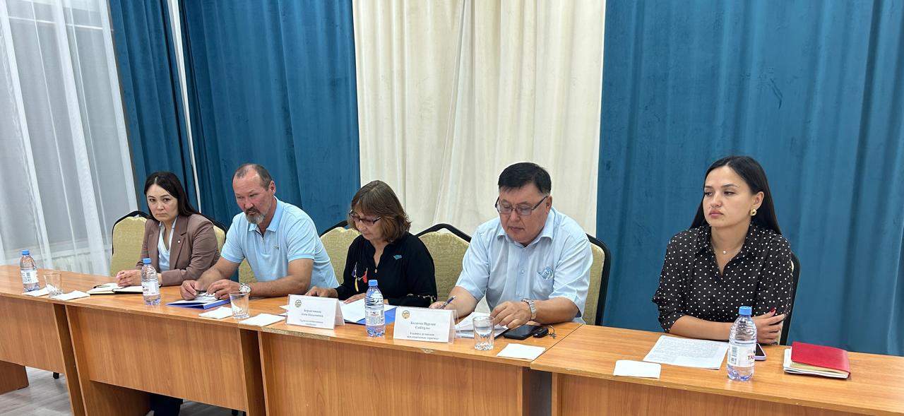 2026 жылғы 14 шілдеде Пресногорьков ауылдық округінде әлеуметтік даму, заңдылық және құқықтық тәртіп мәселелері жөніндегі тұрақты комиссияның көшпелі отырысы өтті.