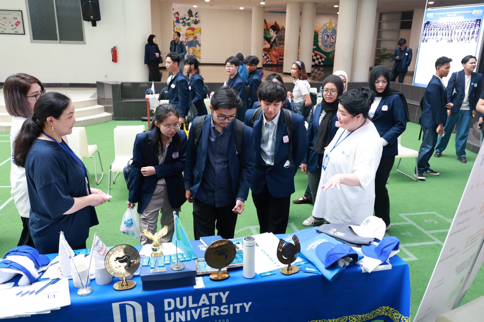 ИНДОНЕЗИЯДА АЛҒАШ РЕТ «STUDY IN KAZAKHSTAN» БІЛІМ БЕРУ КӨРМЕСІ ӨТТІ