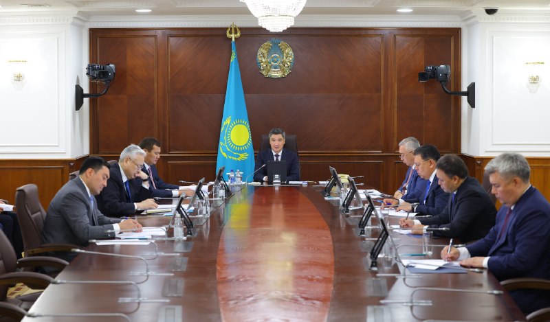 Ресурс көлемін энергияны көп қажет ететін әрі тиімділігі төмен өндірістерге бөлу тәжірибесін тоқтату керек — Олжас Бектенов