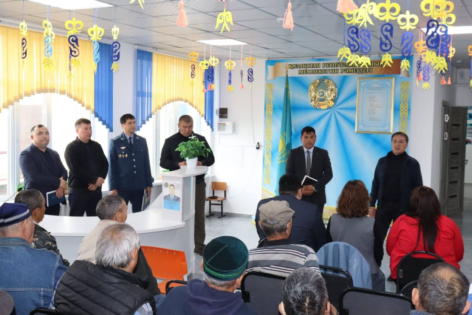 Қамсақты ауылдық округінің Бірлестік ауылы мен Сырымбет ауылдық округінің Дәукара ауылының тұрғындарымен кездесулер