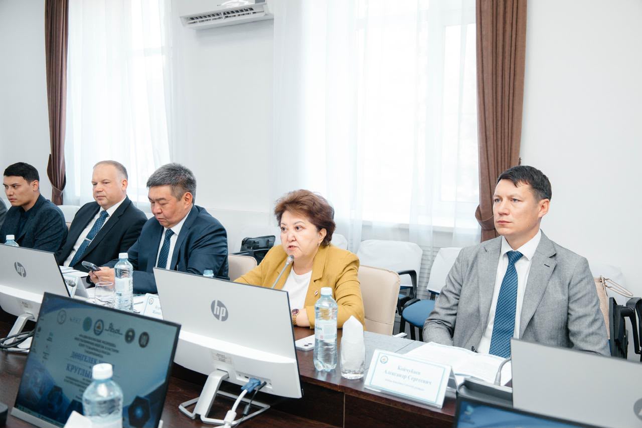 Абай облысында радиологиялық медицина және ғылымның өңірлік кластерін құру мәселесі талқыланды