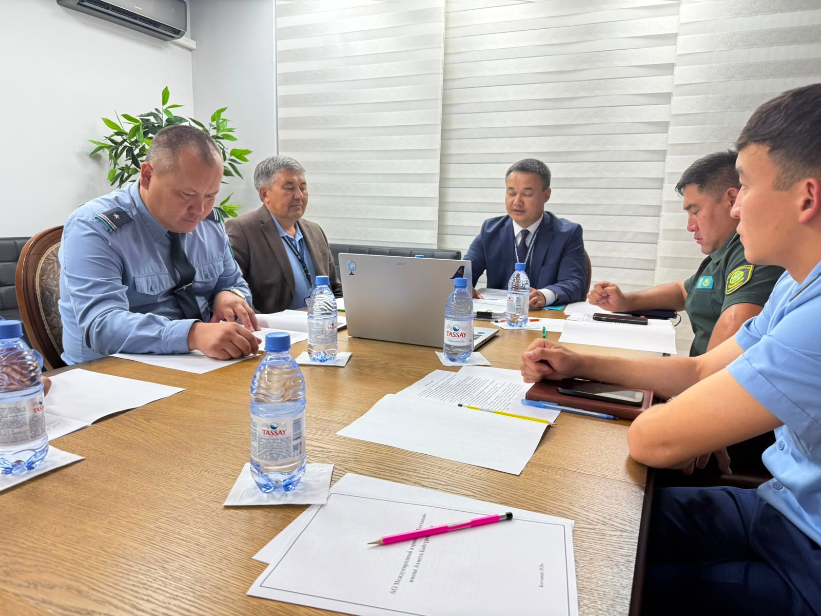 Қостанай әуежайында авиациялық қауіпсіздік пен құқықтық тәртіп мәселелері талқыланды