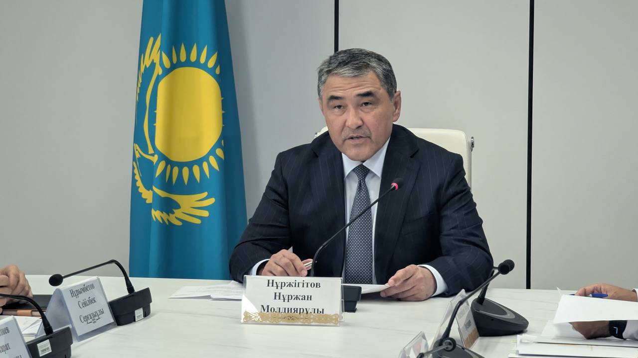 Су ресурстары және ирригация министрі Нұржан Нұржігітов азаматтарды жеке қабылдап, олардың көкейінде жүрген сауалдарына жауап берді.