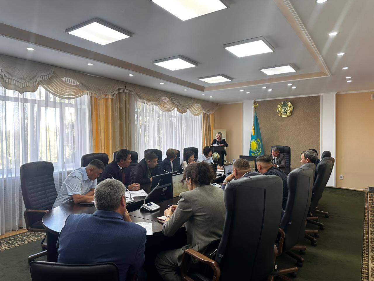 Аудан аумағындағы ауылдық елді мекендердің бас жоспарларын қайта қарау жөніндегі жүргізіліп жатқан жұмыстарға арналған кеңес өткізілді