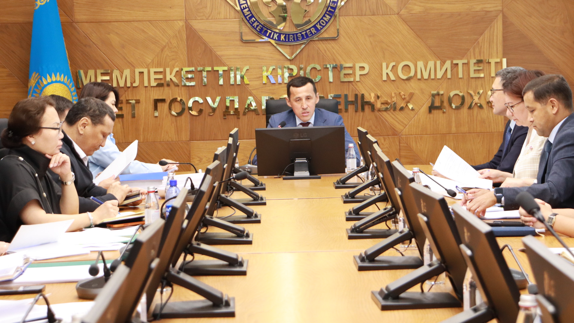 Мемлекеттік кірістер комитеті салықтық және кедендік тексерулердің сапасын арттыруда: өңірлермен өткен кеңестің қорытындылары
