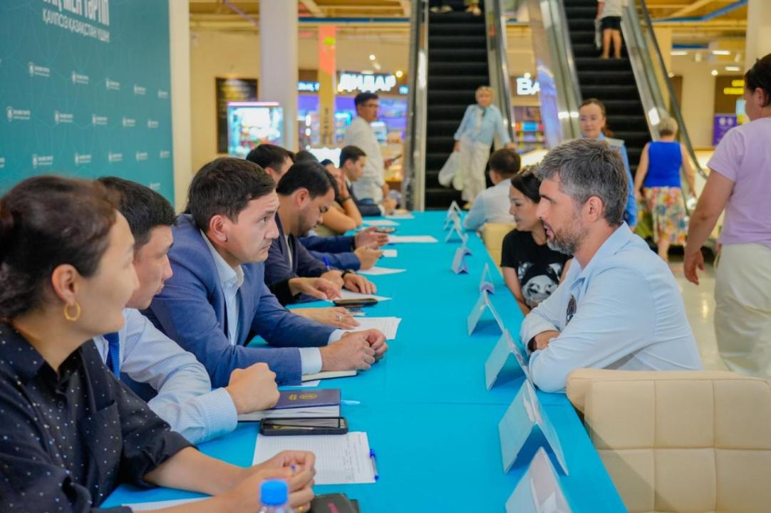 «Заң түні»: елорда тұрғындары мемлекеттік органдар өкілдерінен құқықтық көмек алды
