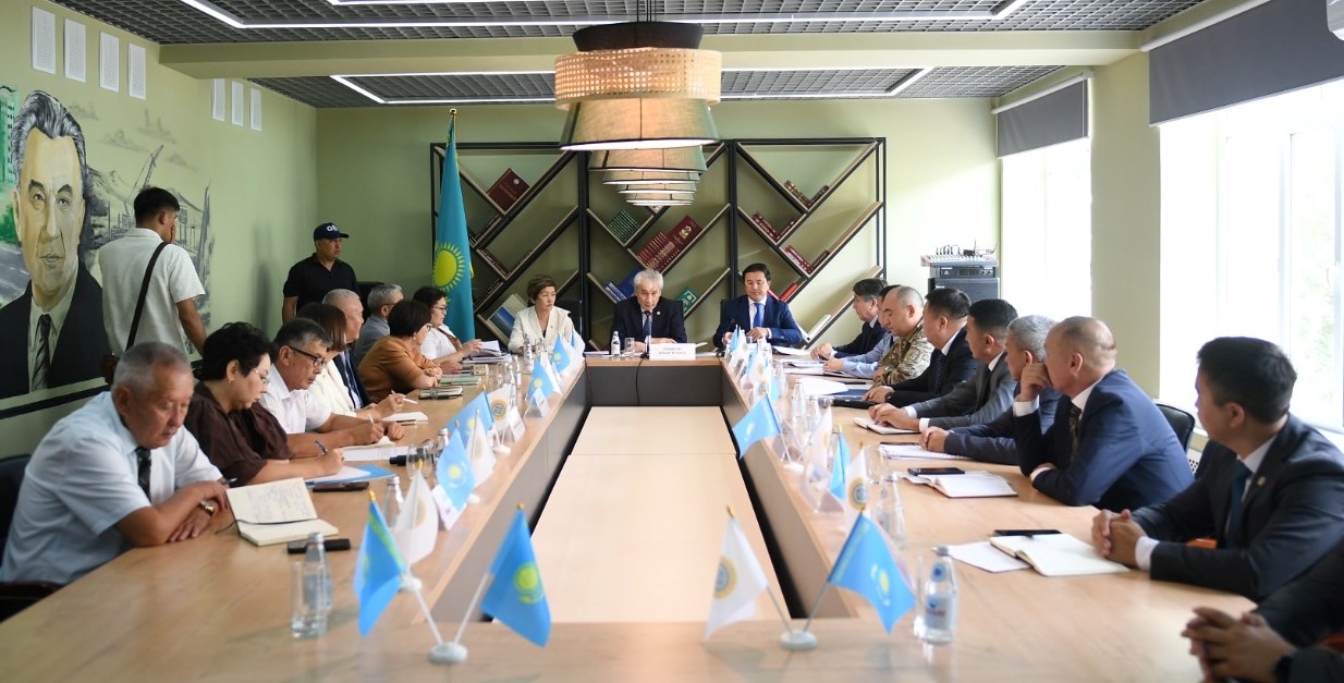 ОРТАЛЫҚ САЙЛАУ КОМИССИЯСЫ МҮШЕЛЕРІНІҢ ӨҢІРЛЕРДЕГІ САЙЛАУ УЧАСКЕЛЕРІНЕ ИНСПЕКЦИЯЛЫҚ САПАРЛАРЫ ЖАЛҒАСУДА