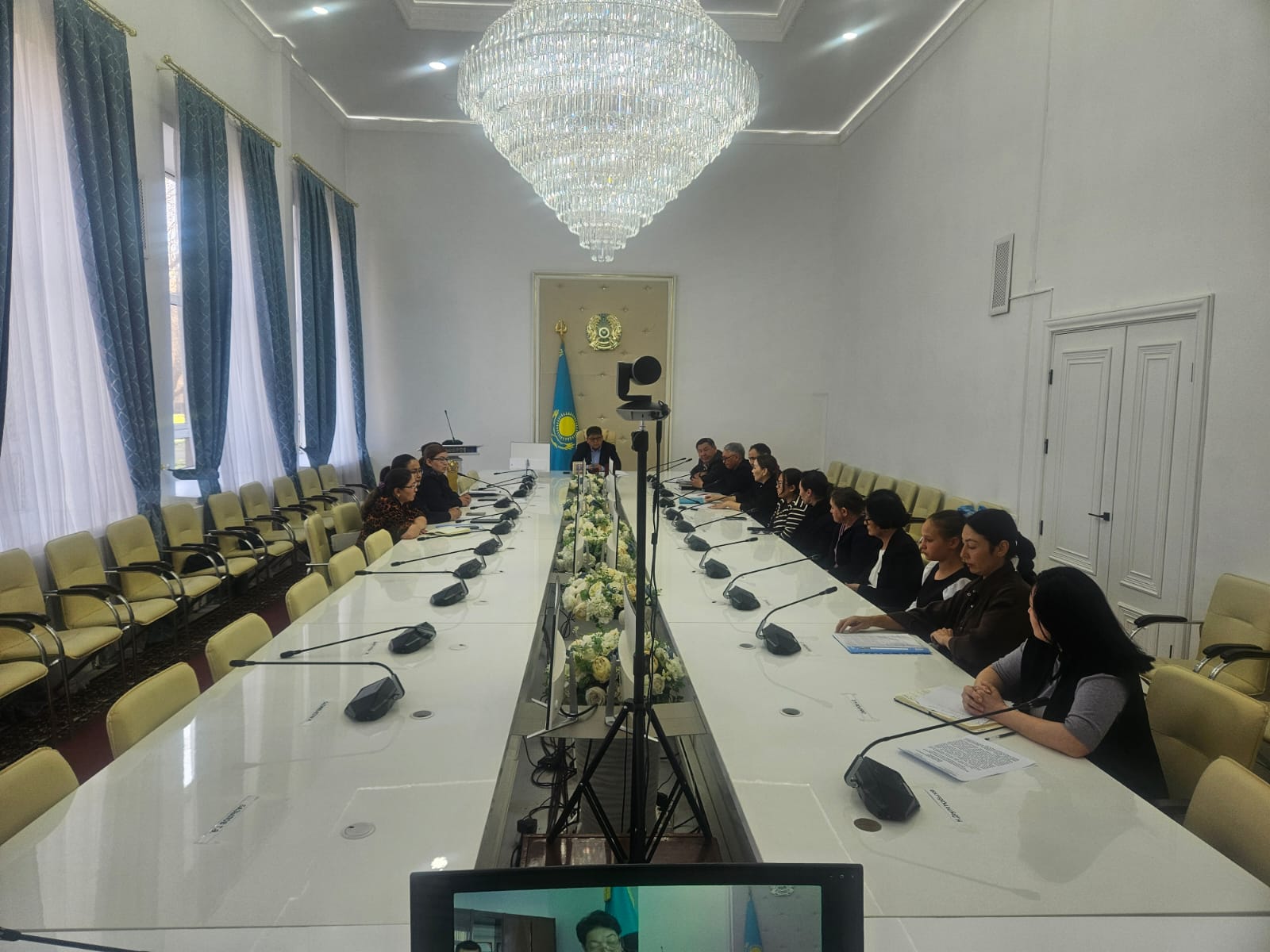 Ағымдағы жылдың 28 тамызында аудан әкімінің орынбасары Д. Карсембаевтың төрағалығымен Үкіметтік емес ұйымдар (ҮЕҰ) кеңесінің отырысы өткізілді