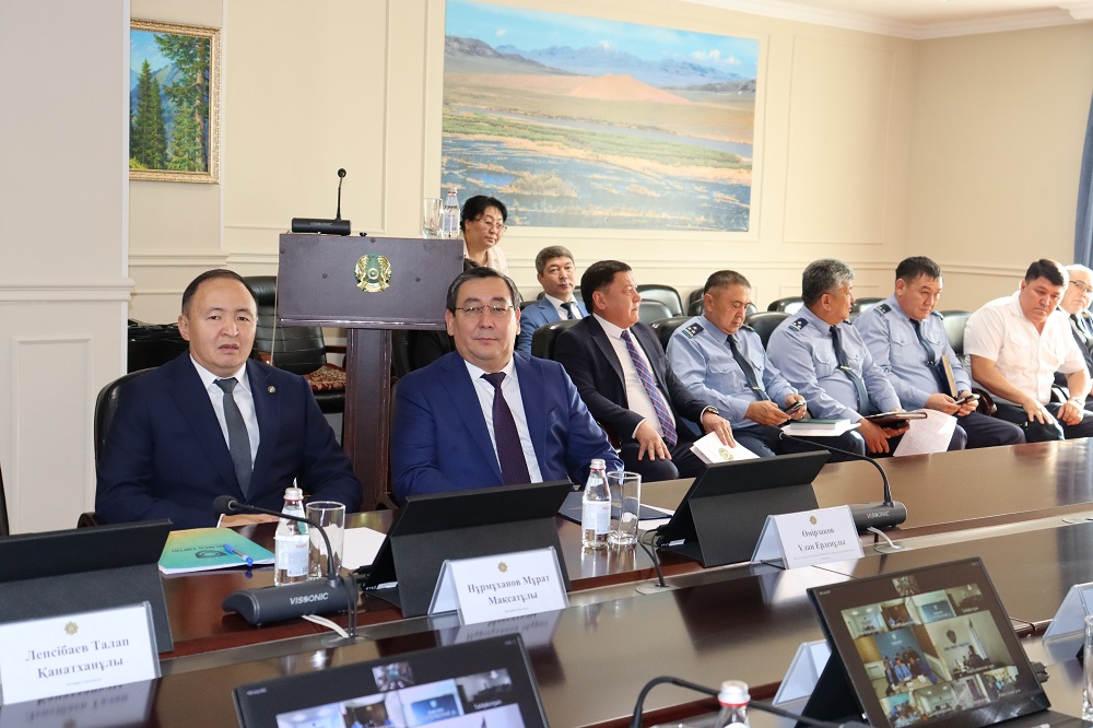 ЖЕТІСУ ОБЛЫСЫ БОЙЫНША МКД БАСШЫСЫ У. УМИРЗАКОВ ҮЙЛЕСТІРУ КЕҢЕСІНІҢ ОТЫРЫСЫНА ҚАТЫСТЫ