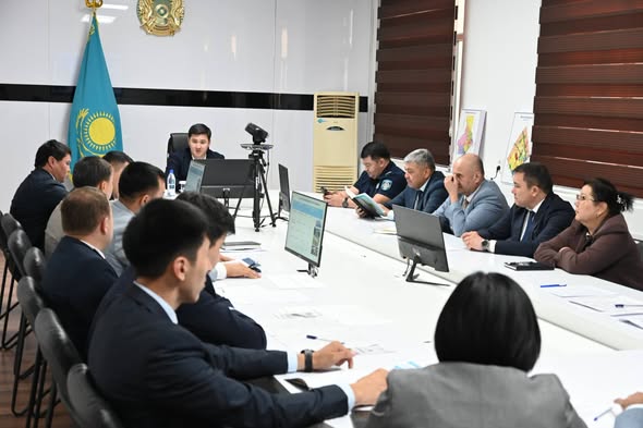 АППАРАТ МӘЖІЛІСІНДЕ АУДАННЫҢ ӨЗЕКТІ МӘСЕЛЕЛЕРІ МЕН ЖОСПАРЛАРЫ ТАЛҚЫЛАНДЫ