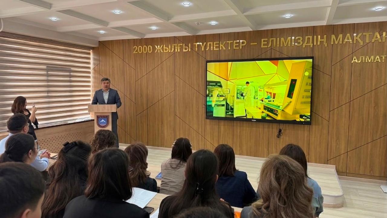 ЖОО студенттерімен құқықтық-ағартушылық кездесу