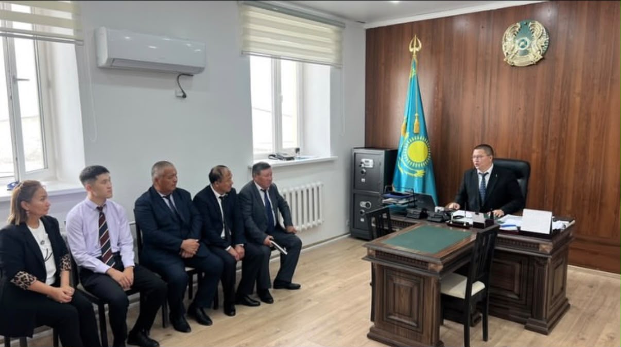 Салауатты жұмыс ортасын қалыптастыру: темекіге қарсы саясатты түсіндіру жұмыстары