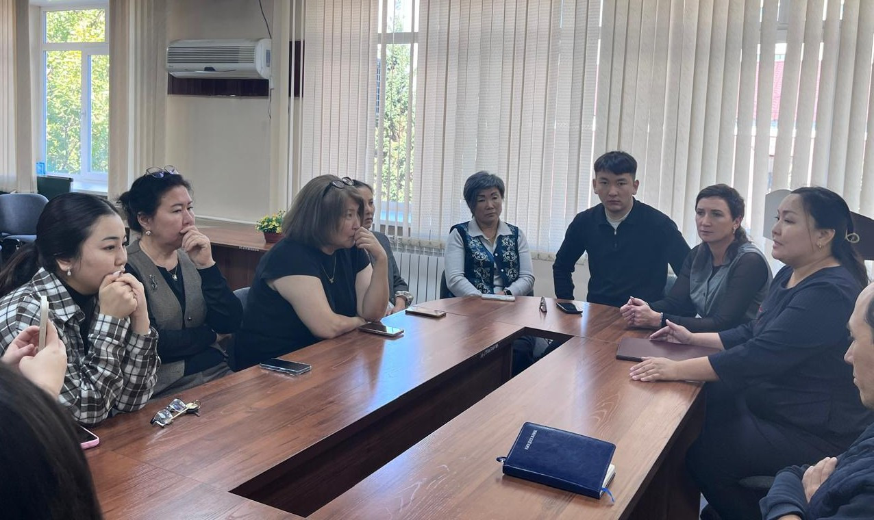 Мемлекеттік қызмет істері агенттігінің Шығыс Қазақстан облысы бойынша департаментінің өкілдерімен кездесу