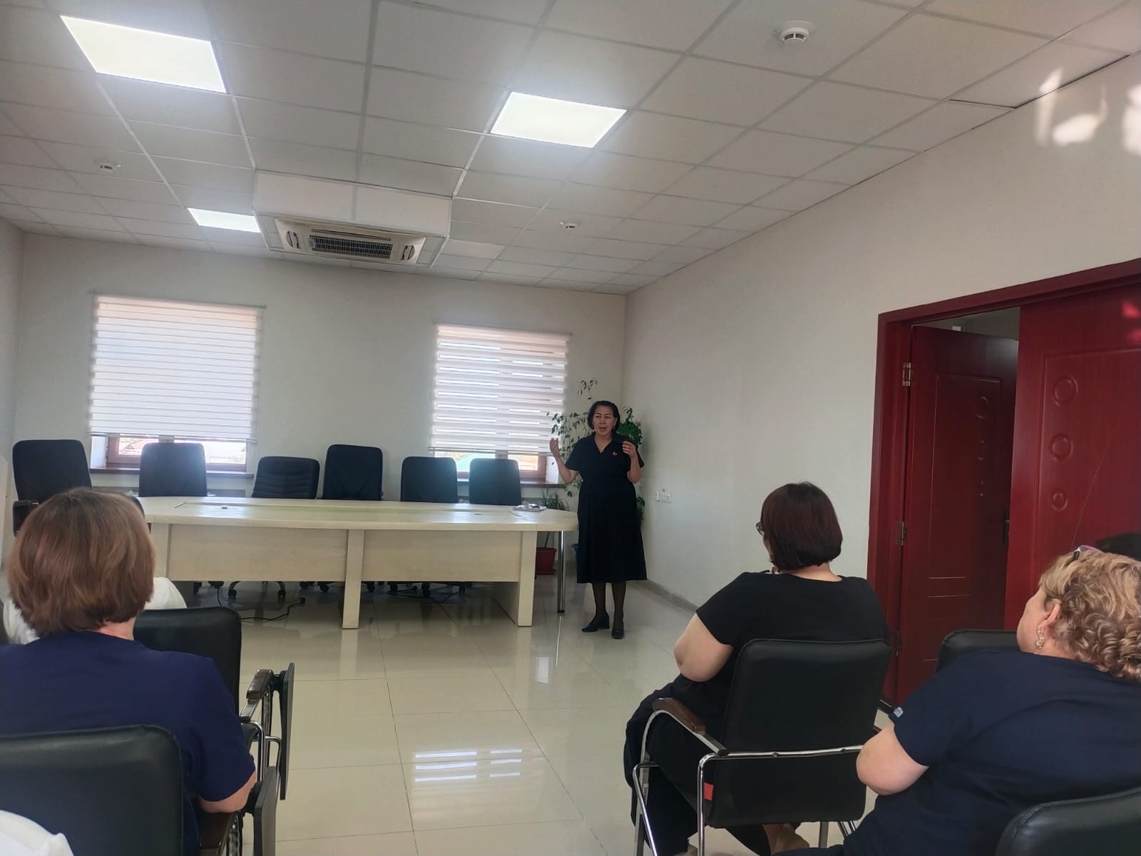 ТҮСІНДІРМЕ ЖҰМЫСТАРЫ ЖҮРГІЗІЛДІ