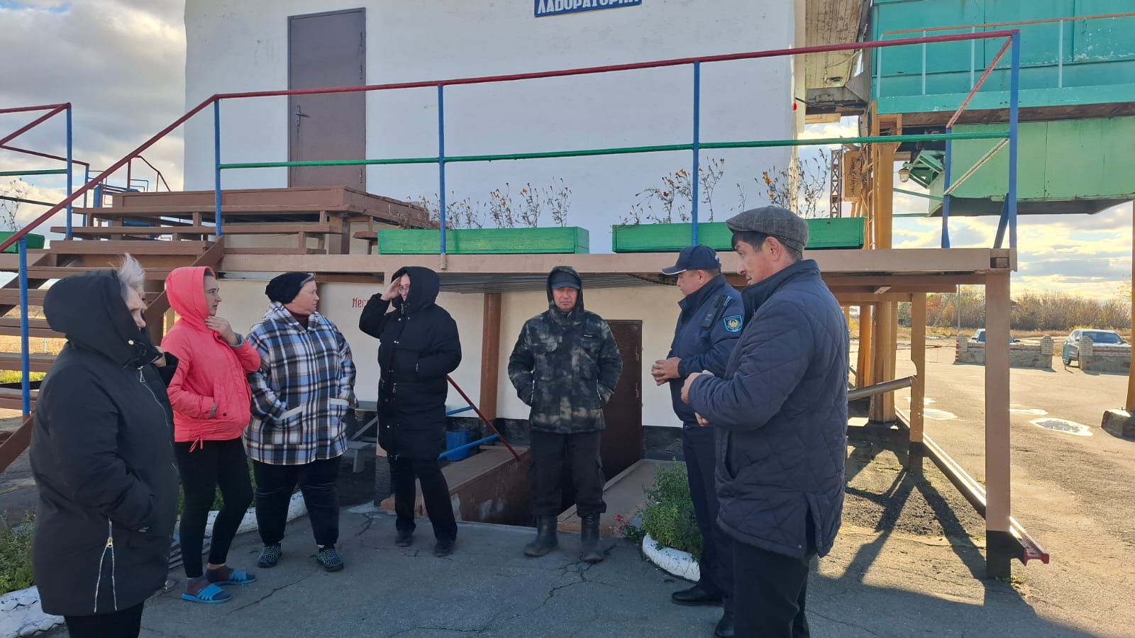 Приуральский ауылыныңтұрғындарымен есептік кездесу