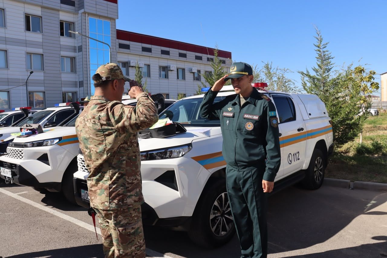 Қызметтік автокөліктерге саптық байқау жүргізілді