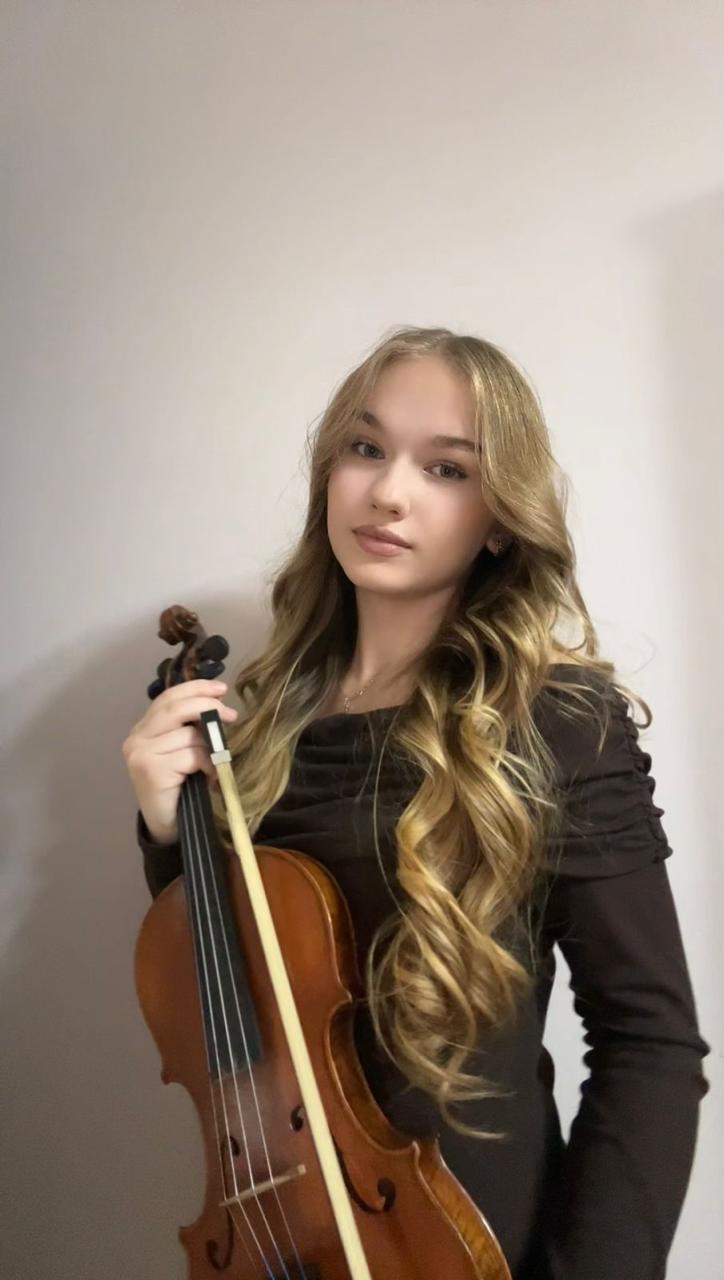 Павлодарлық скрипкашы Регина Джамбазова ТМД елдерінің Дельфий ойындарында жүлдеге ие болды!