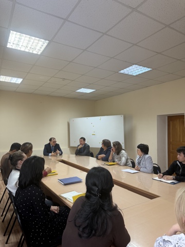 Мемлекеттік қызмет туралы заңнаманы, сыбайлас жемқорлыққа қарсы іс-қимылды, Қазақстан Республикасы мемлекеттік қызметшілерінің Әдеп кодексінің талаптарын және антикоррупциялық шектеулерді сақтау» тақырыбында нұсқама өткізілді.