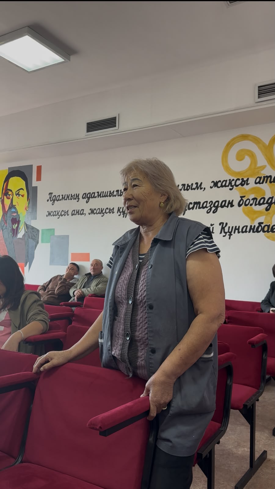 Рахат округіне қарасты Азат ауылы тұрғындарымен тұрақты кездесу өтті