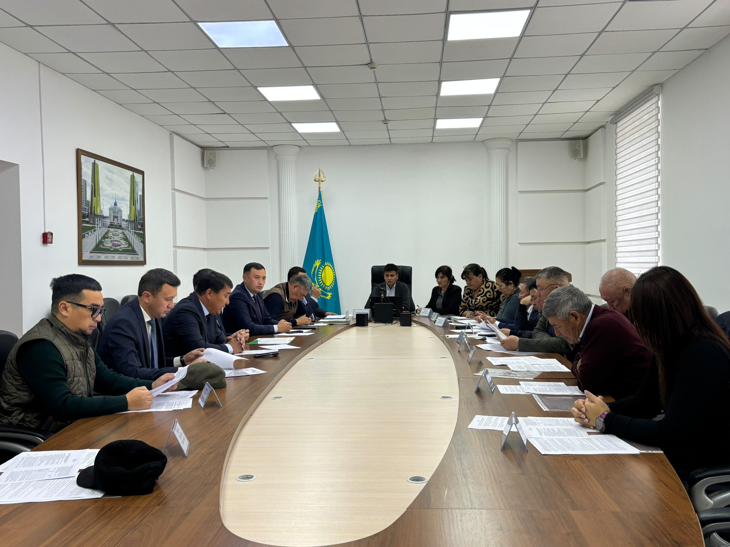Аягөз аудандық Қоғамдық кеңесінің кезекті отырысы  2026 жылдың 07 қазан күні  сағат 11:00- де аудан әкімшілігінің кіші залында өтті.