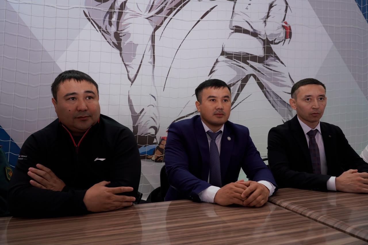 Астана жасөспірімдер арасында күрестен «Жас сарбаз барысы» турнирі өтті