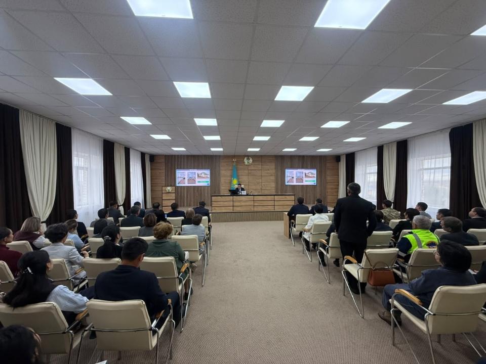 АУДАН ӘКІМІНІҢ ТӨРАҒАЛЫҒЫМЕН АППАРАТТЫҚ ЖИЫН ӨТТІ