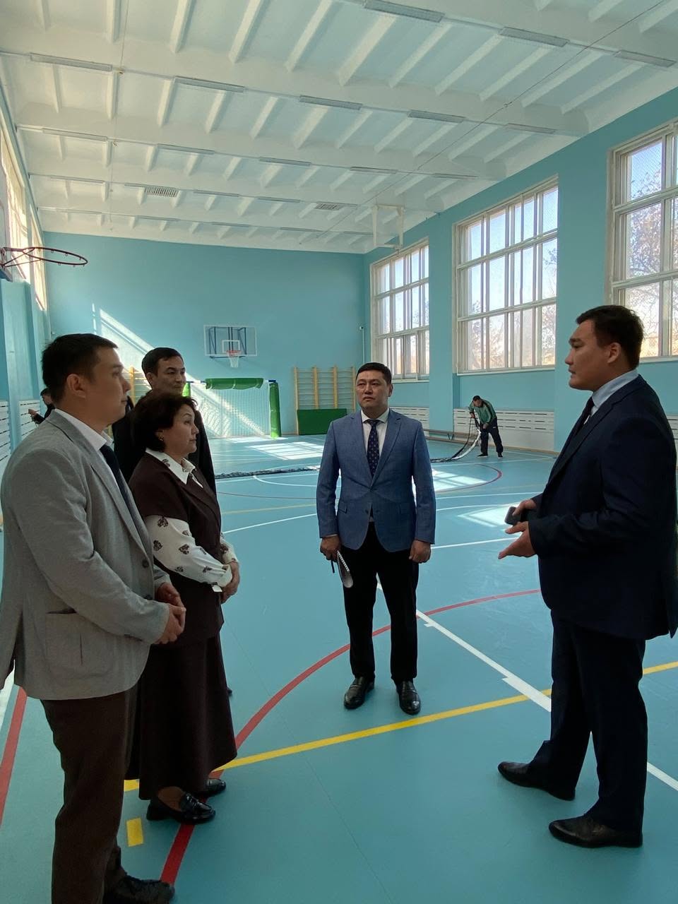 Департамент басшысы Байқоңыр қаласындағы білім беру ұйымдарын аралады