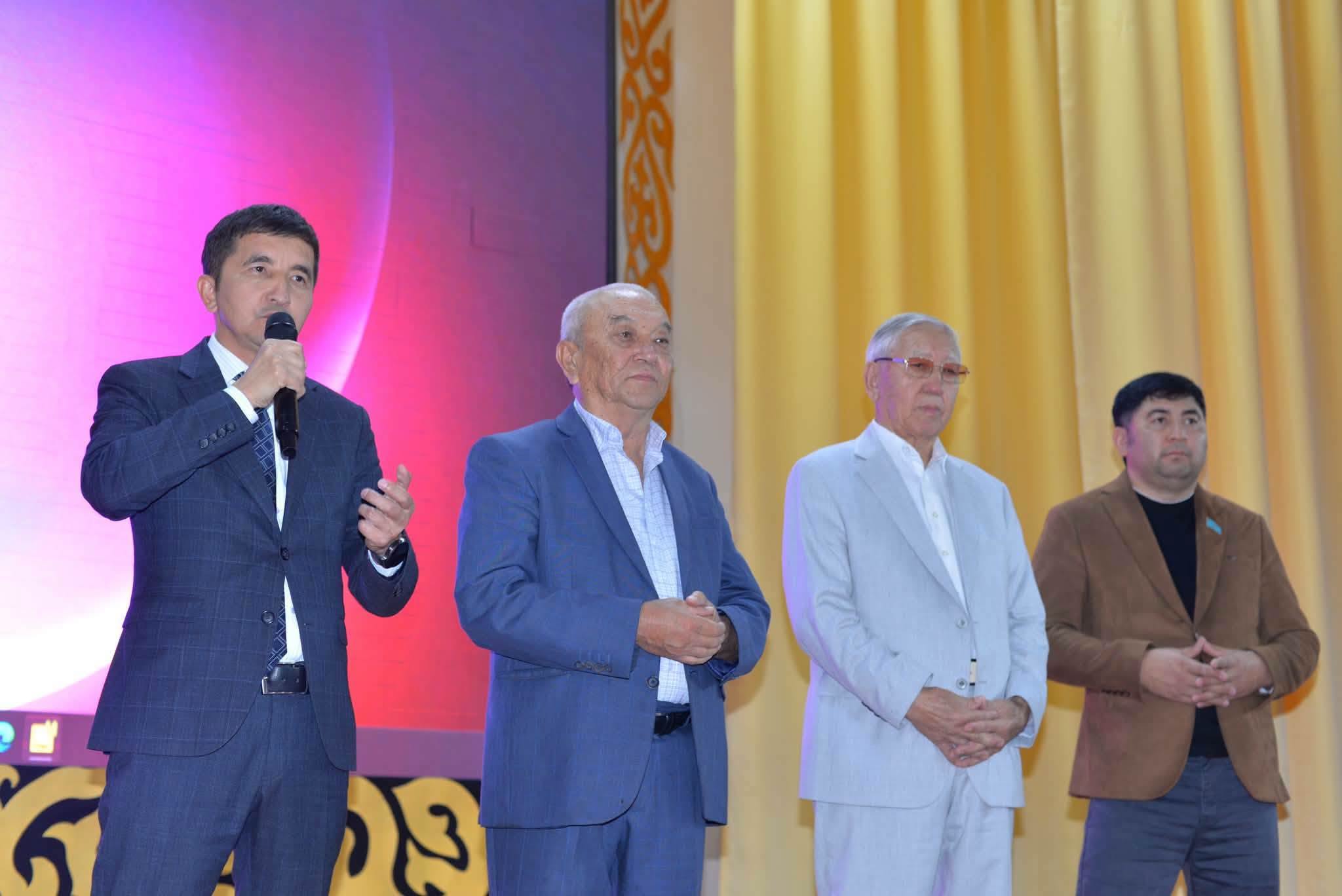 ҚАРИЯЛАРҒА – ҚҰРМЕТ ПЕН ІЗЕТ КӨРСЕТІЛДІ